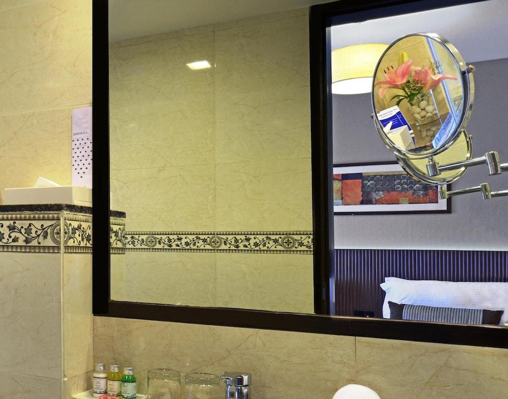 Residency Sarovar Portico Mumbai Exterior photo