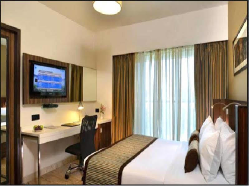 Residency Sarovar Portico Mumbai Exterior photo